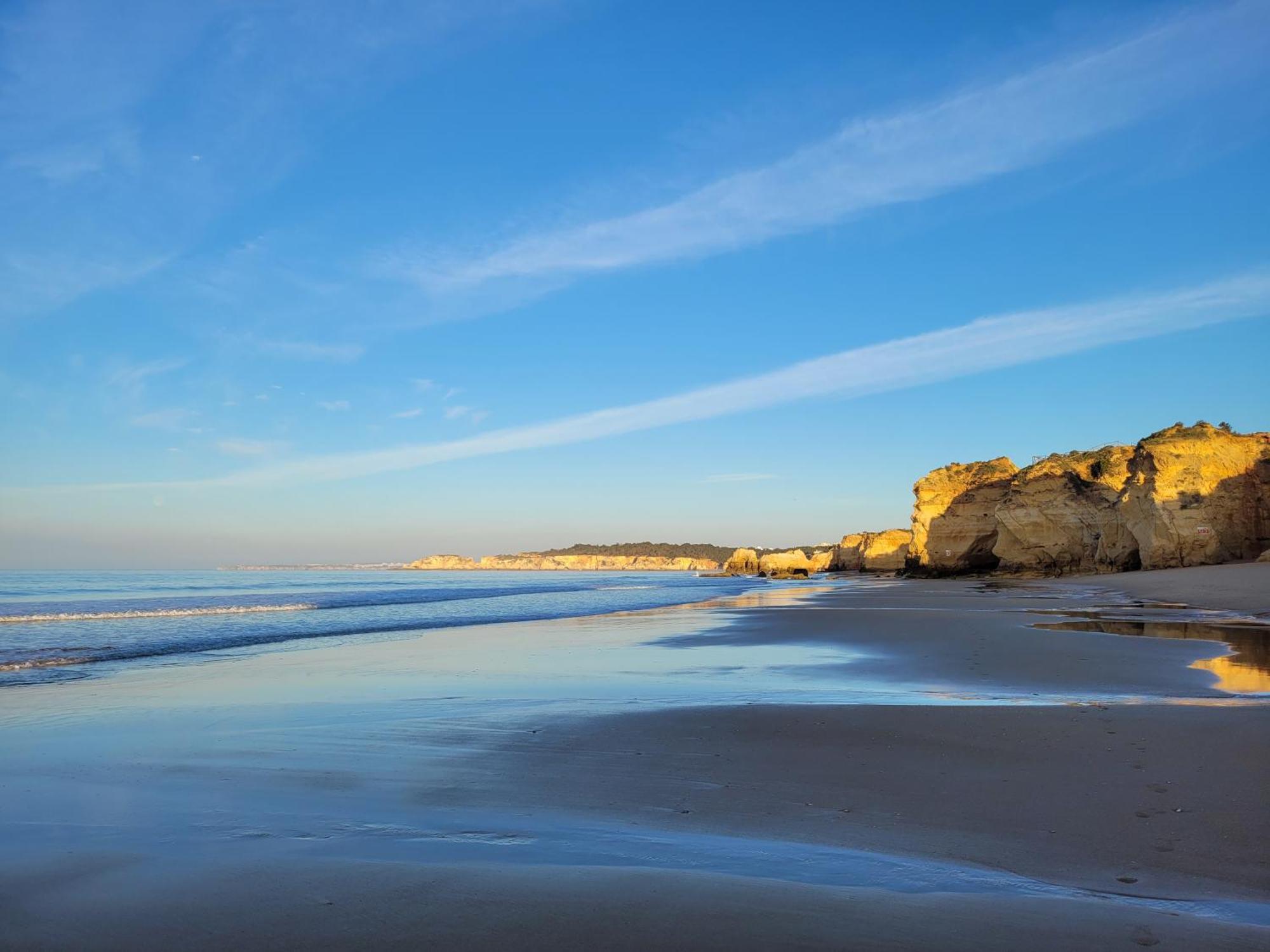 O Wow Sunset Beach And Cliffs View Портиман Экстерьер фото