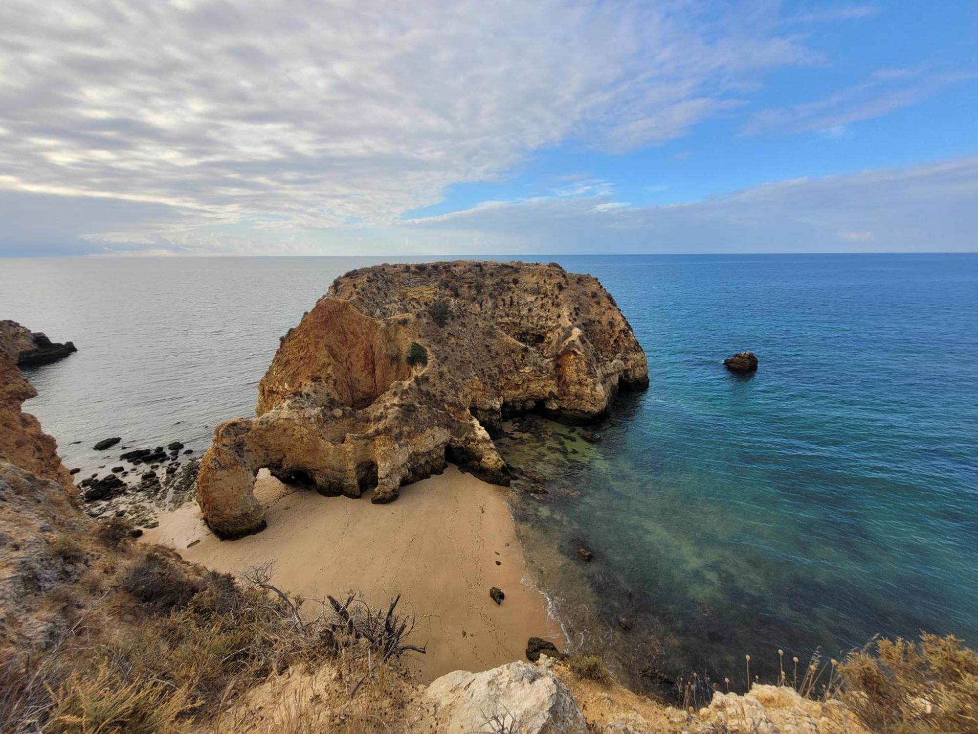 O Wow Sunset Beach And Cliffs View Портиман Экстерьер фото